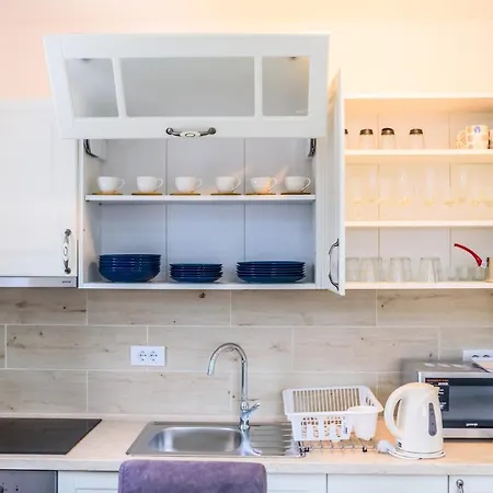 “lazar” I “lena” Apartament